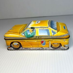 Vintage Ian Logan Carlectables Classic Taxi Cab Car Model 5" Tin 1982
